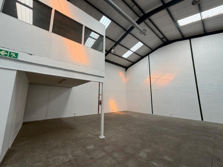 To Let Commercial Property for Rent in Maitland Western Cape